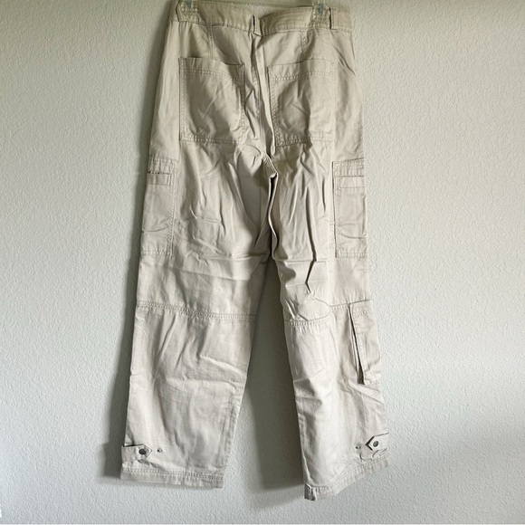 H&M Khaki Straight Leg Cargo Pants - Picture 3 of 9